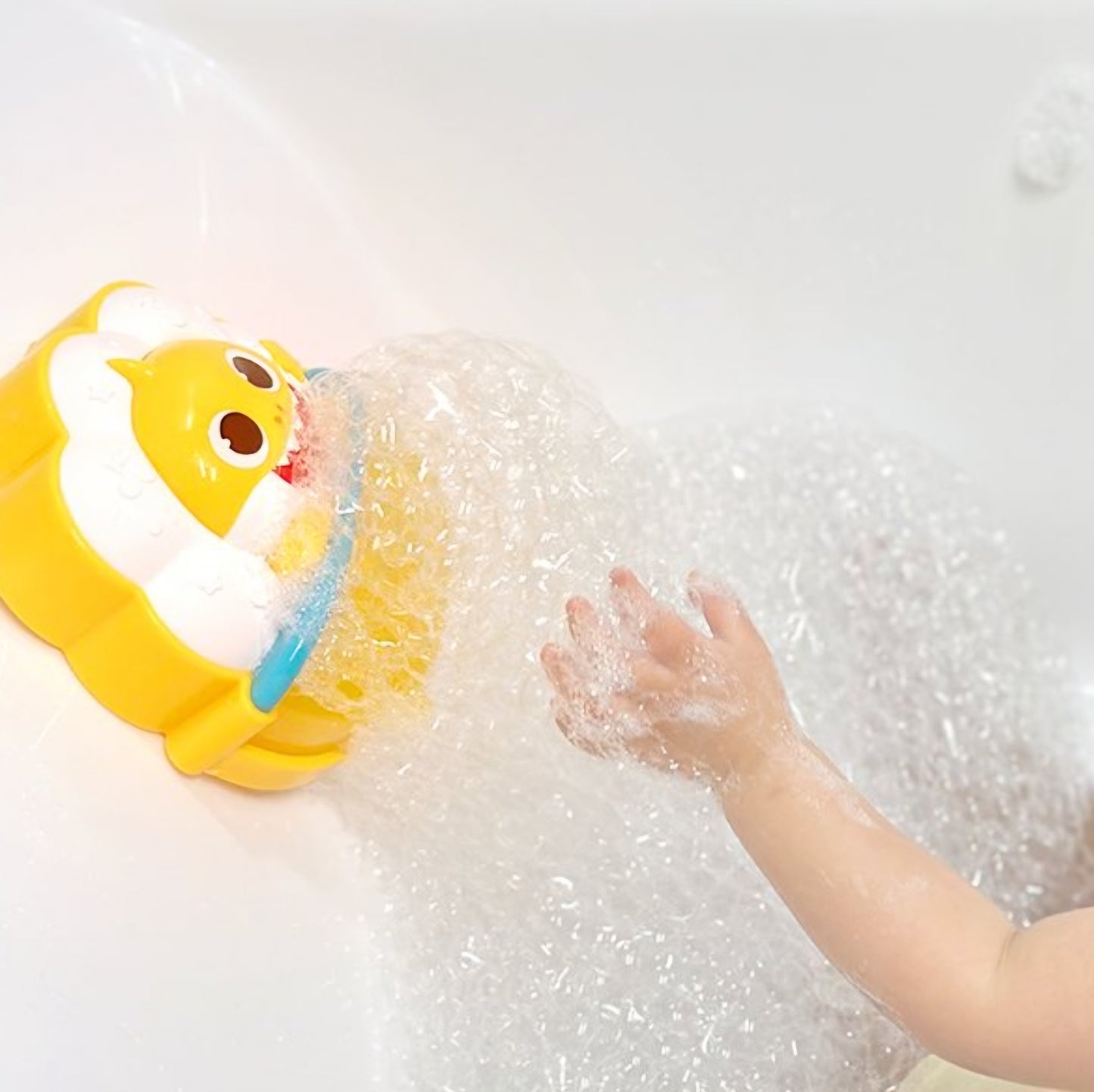 BABY SHARK BATH BUBBLE TOY