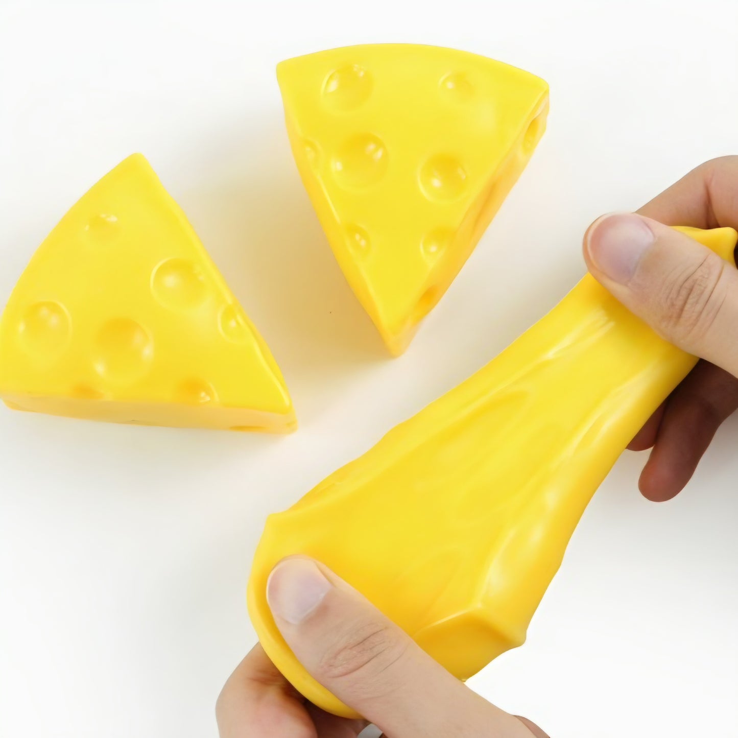 CRUNCHY CHEESE SLICE SQUISHY