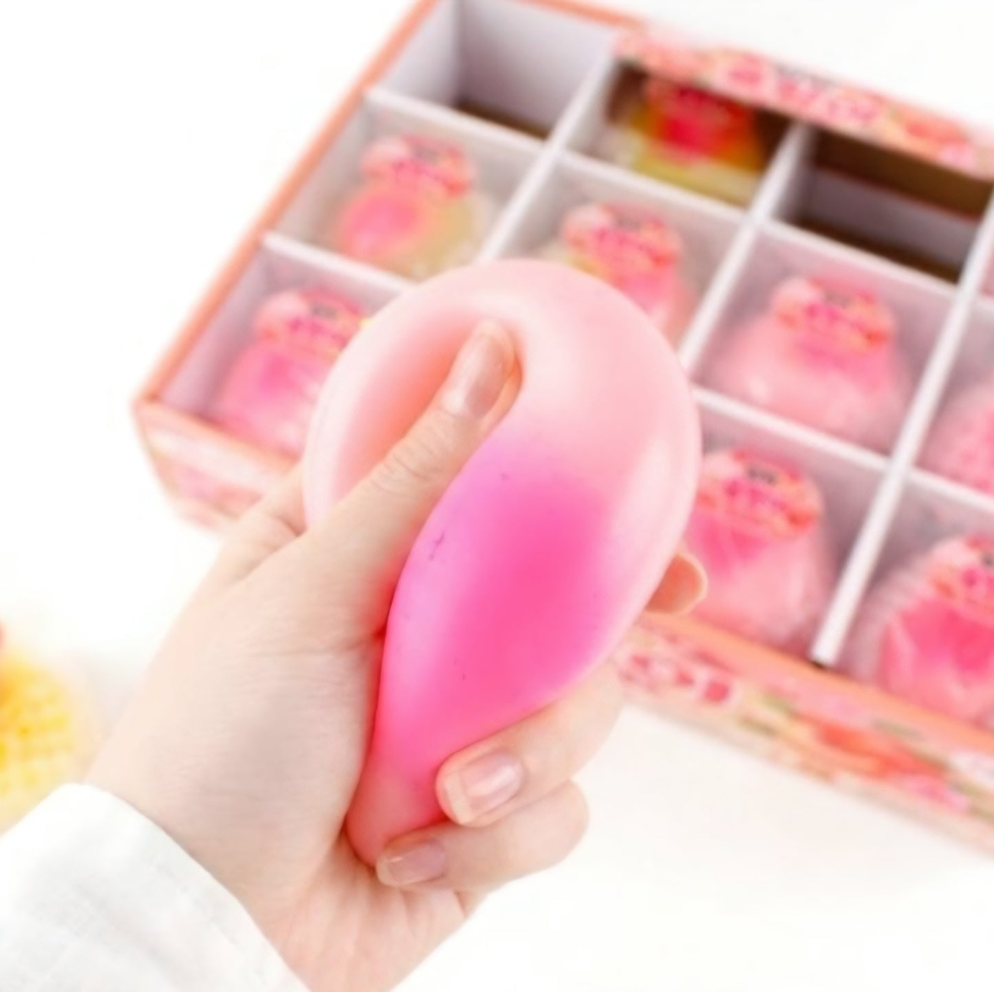 PEACH SQUISHY