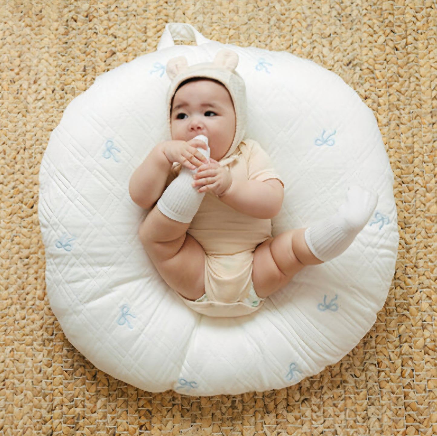 DURARON RIBBON LOUNGER