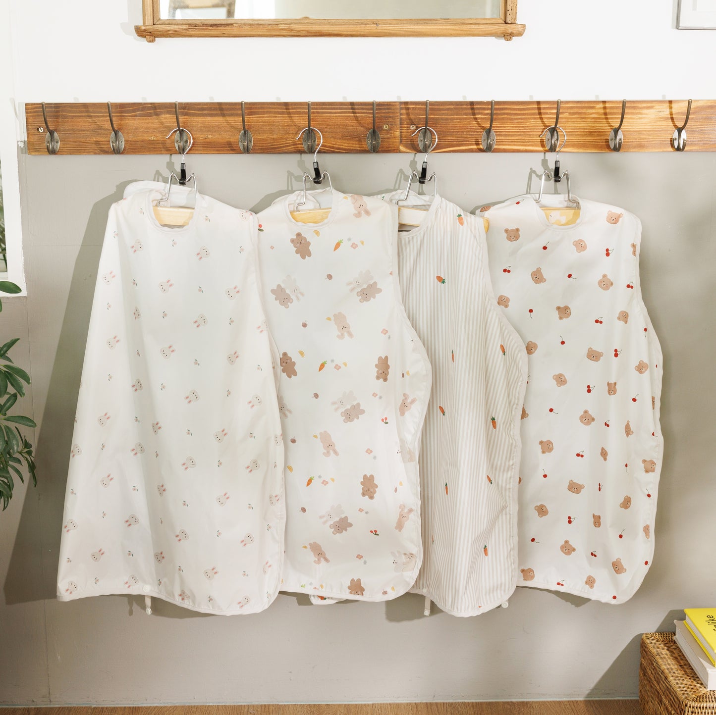 HIGH CHAIR BIB APRON STYLE