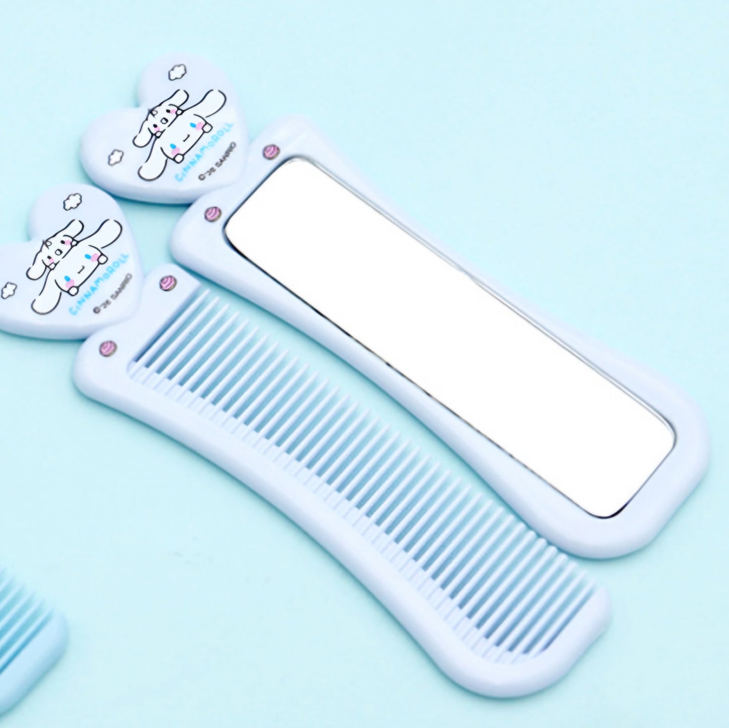 CN HEART BRUSH MIRROR SET