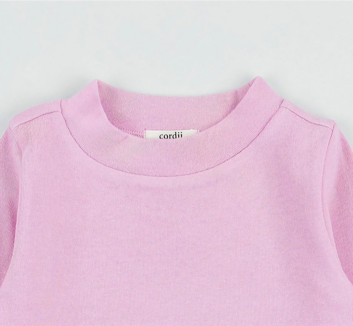 [PREORDER] MILD MOCK NECK T-SHIRT
