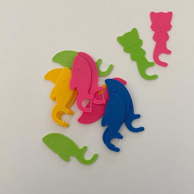 BABY SHARK KIDS FLOSS 32CT