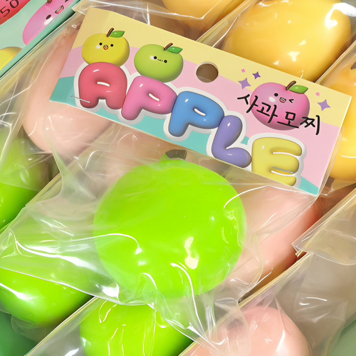 (64) FRIENDS APPLE MOCHI SQUISHY