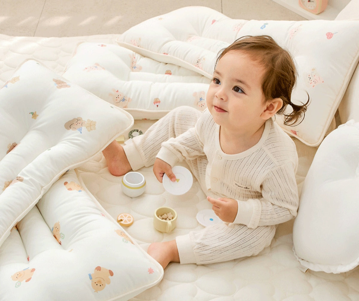 CUPCAKE BUNNY WIDE PILLOW