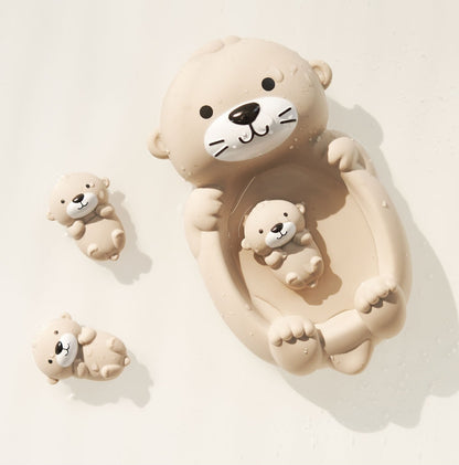 OTTER FLOATING BATH TOY