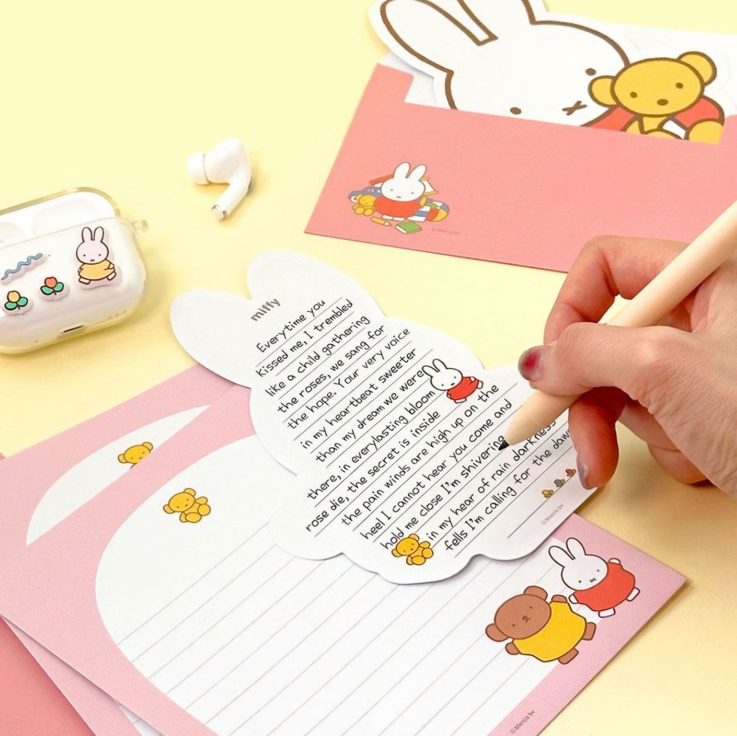 MIFFY LETTER SET