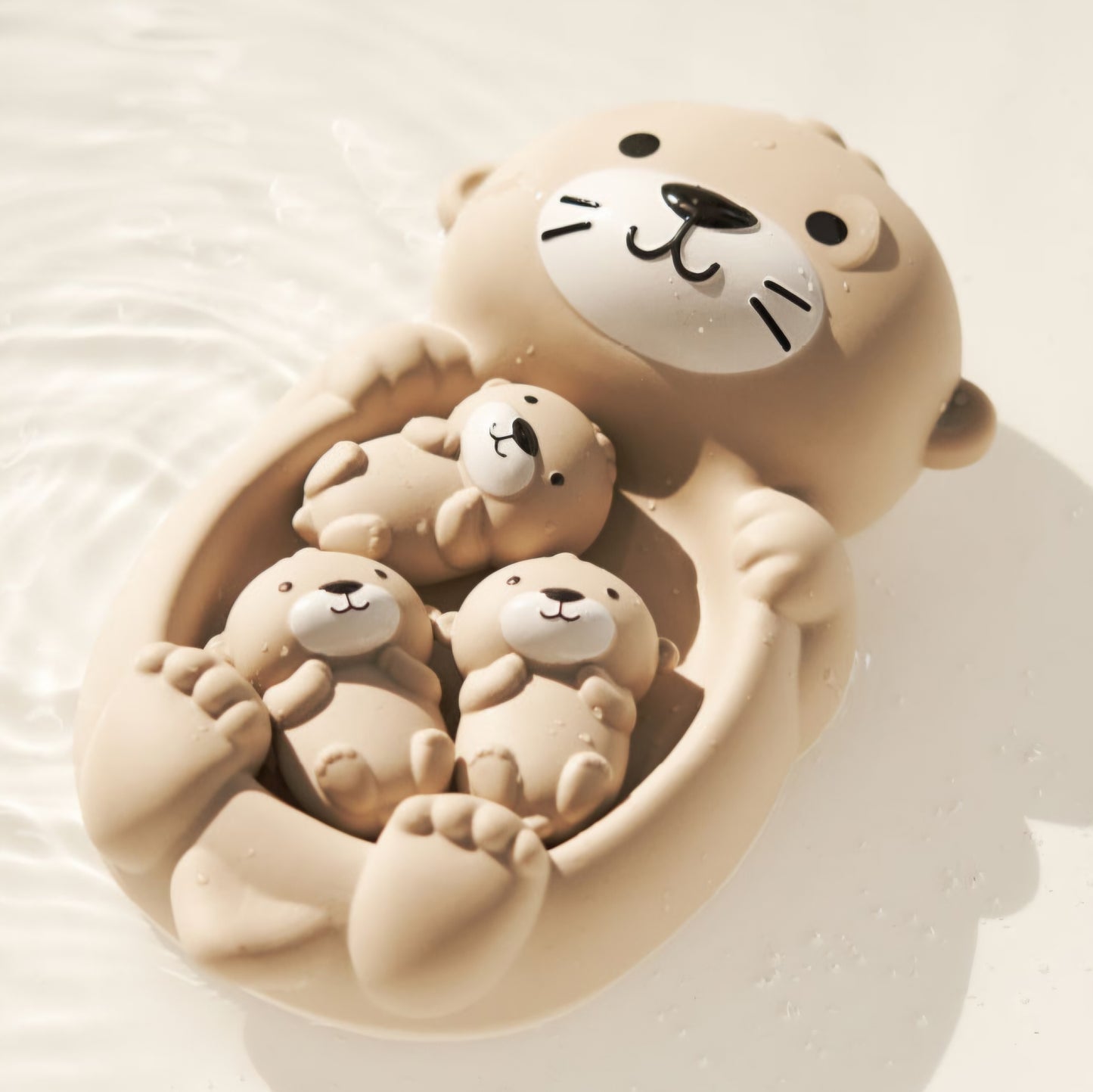 OTTER FLOATING BATH TOY