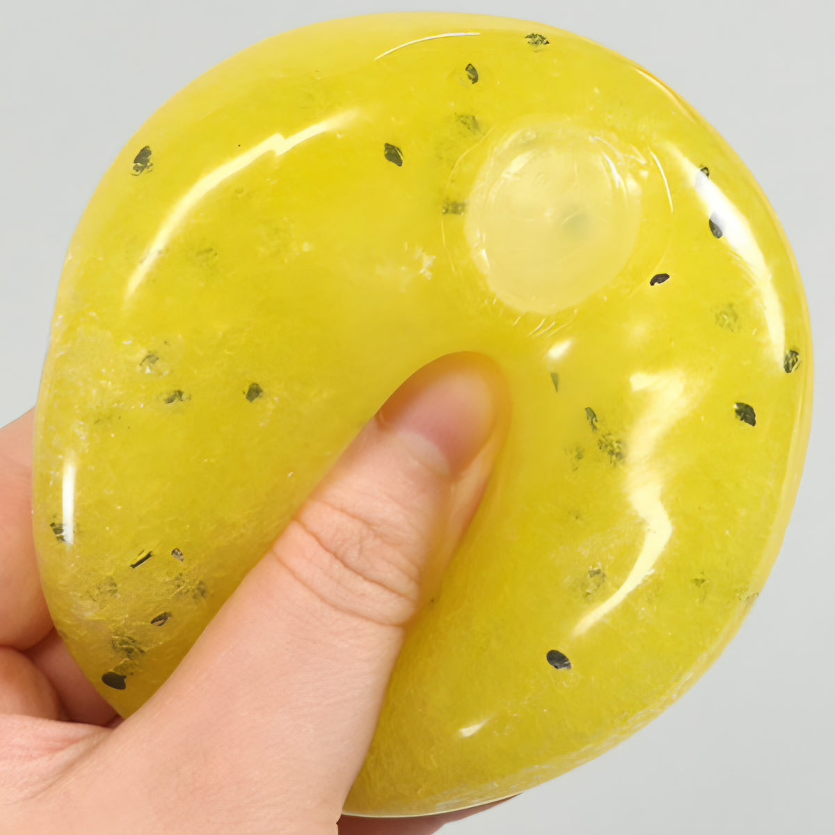 (72) GOLDEN KIWI SLUSHY SQUISHY