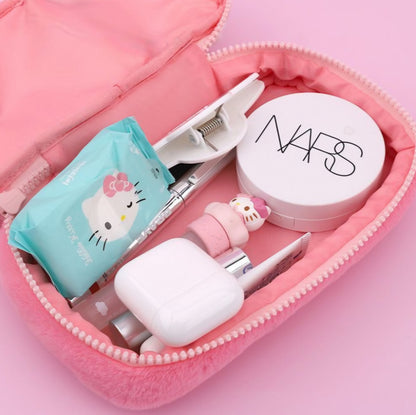 HK FLUFFY POUCH