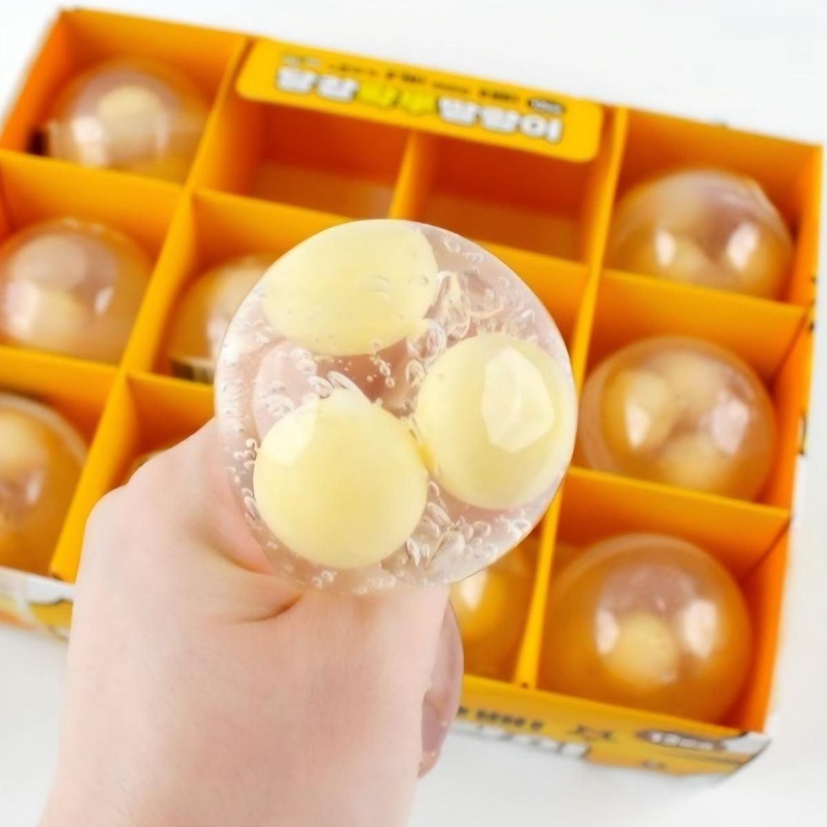 YOLK WAX BALL SQUISHY