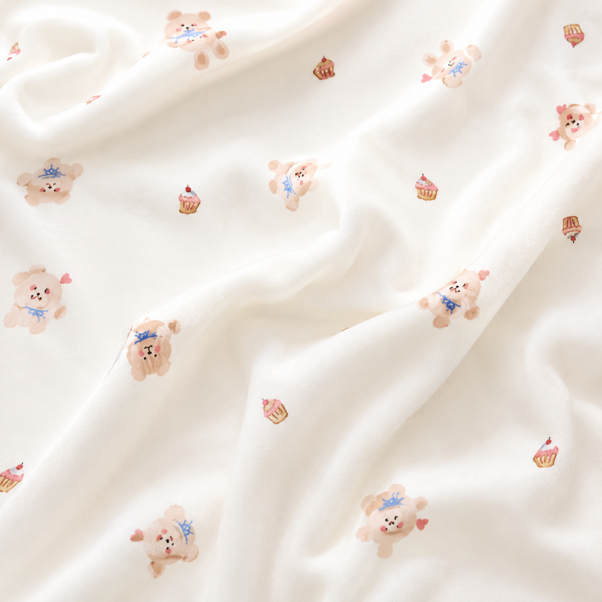 CUPCAKE BUNNY DOUBLE BLANKET