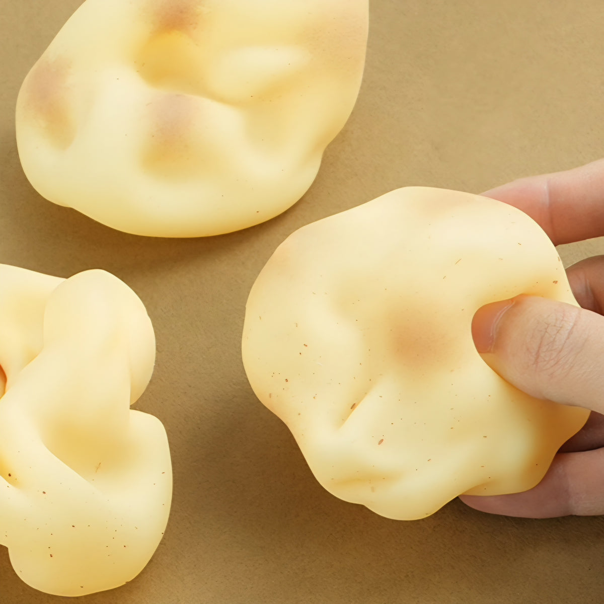 (68) VASELINE POTATO SQUISHY