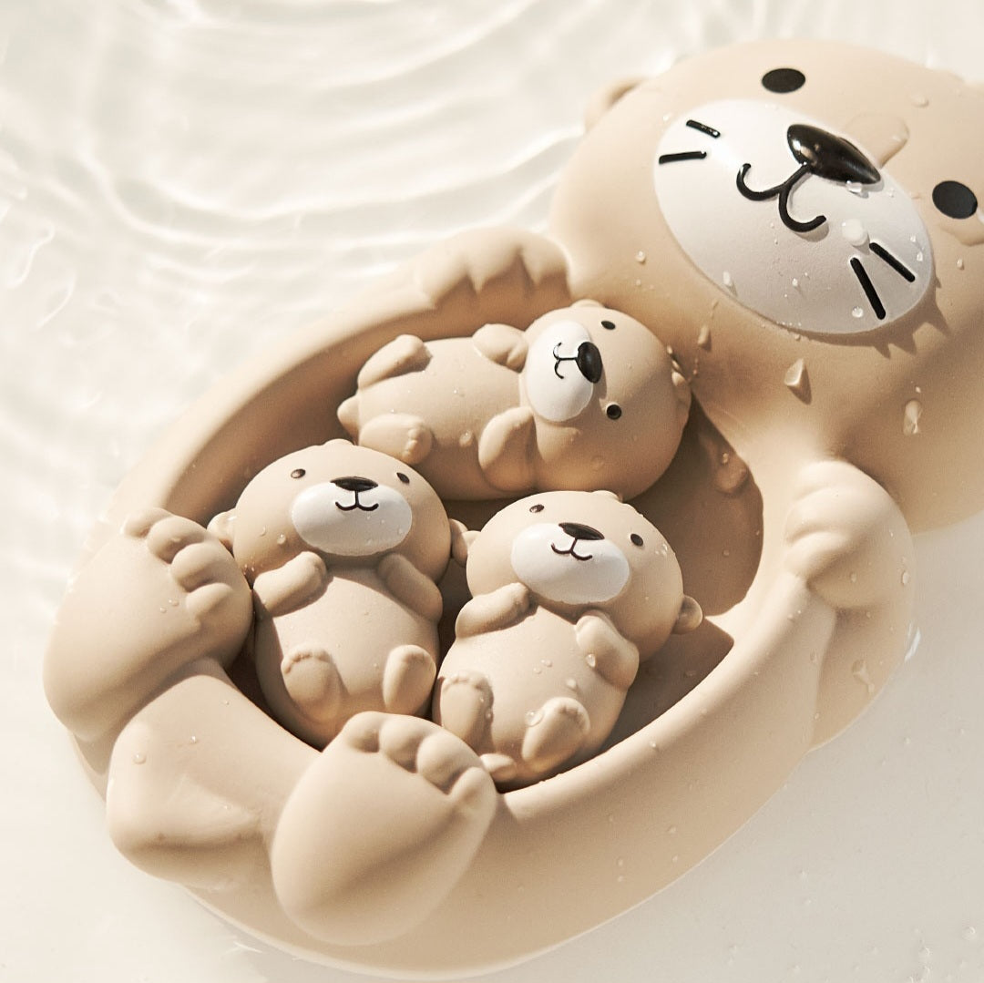 OTTER FLOATING BATH TOY