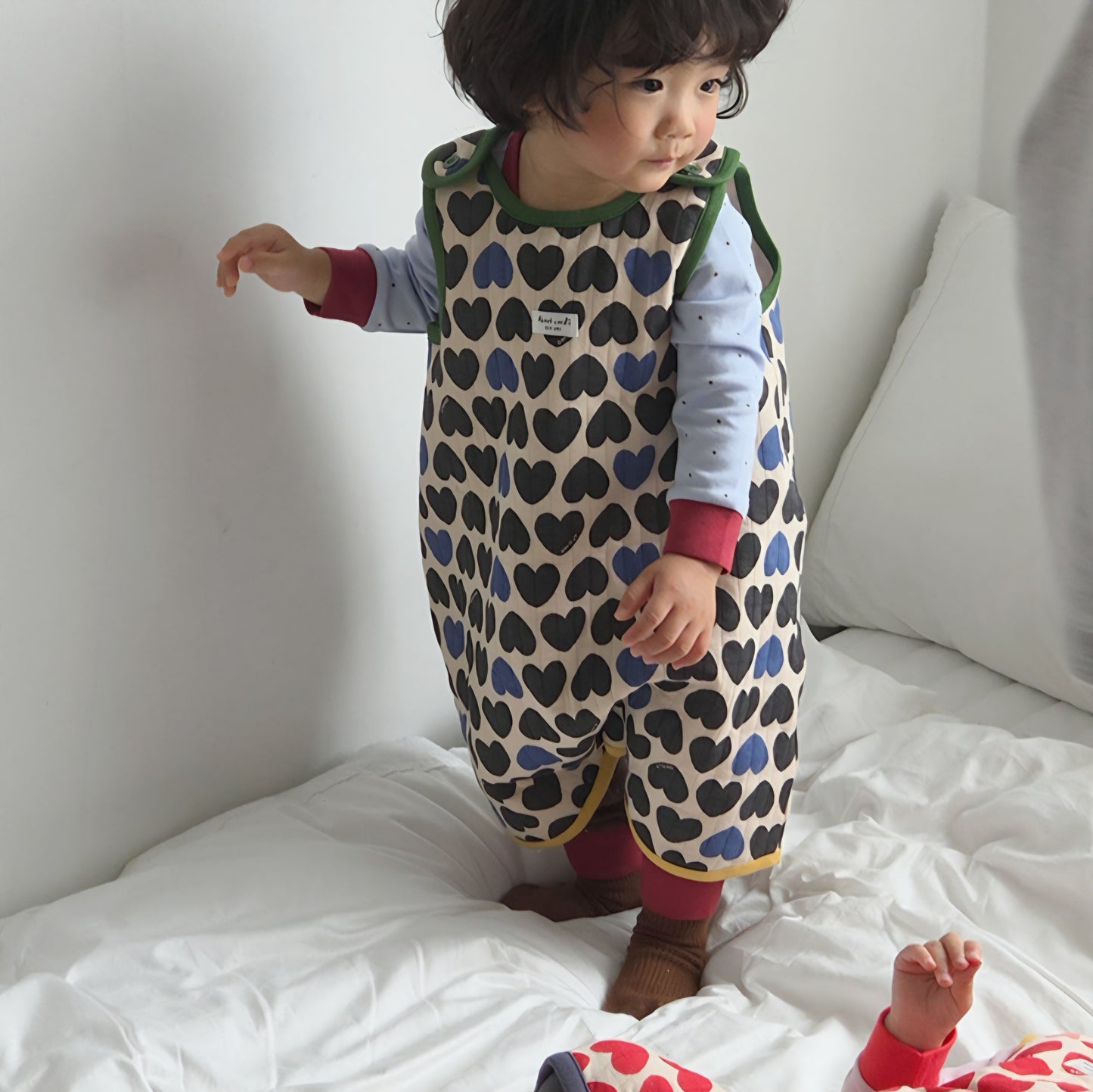 [PREORDER] HEARTS SLEEP VEST