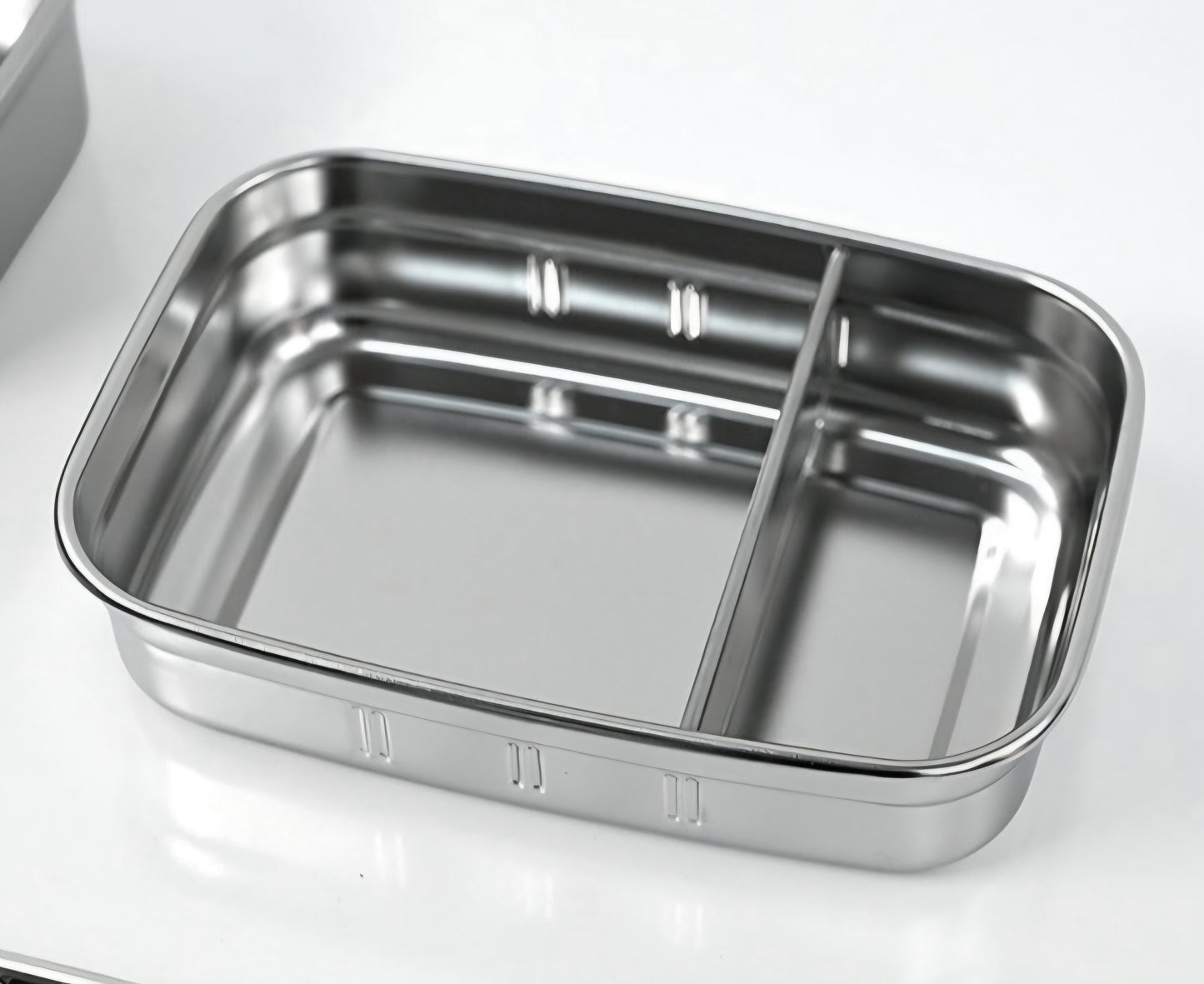 TYRANNO 2 SECTION BENTO