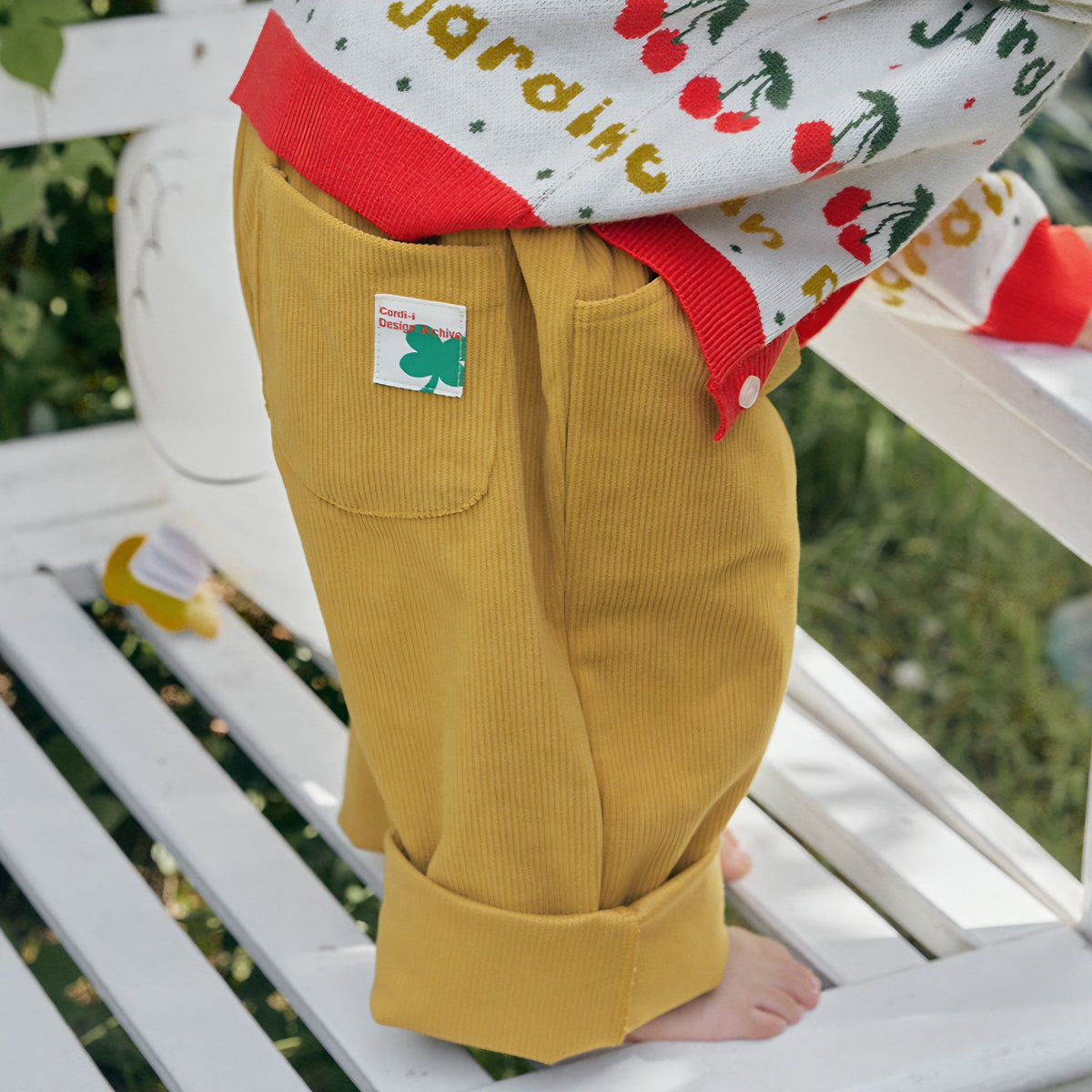 [PREORDER] URBAN FOG CORDUROY PANTS