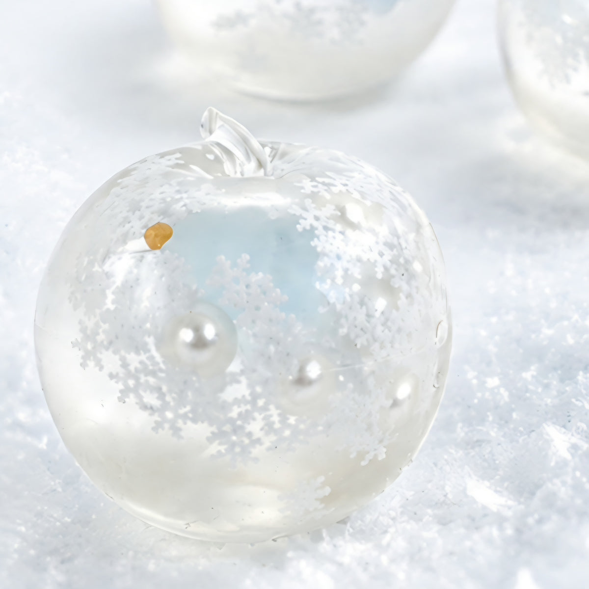 (43) SNOWFLAKE APPLE SQUISHY