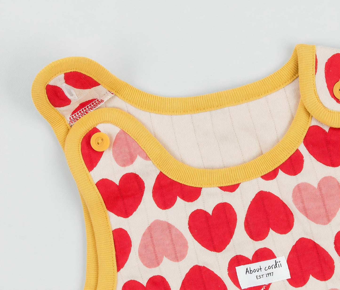 [PREORDER] HEARTS SLEEP VEST
